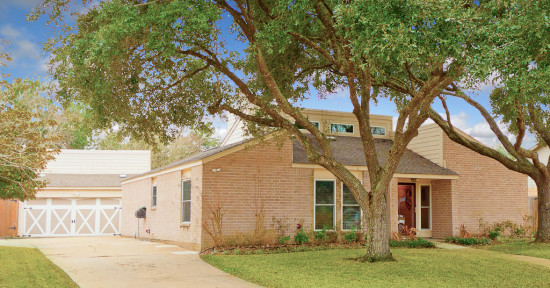 1106 Killarney Avenue Friendswood Texas